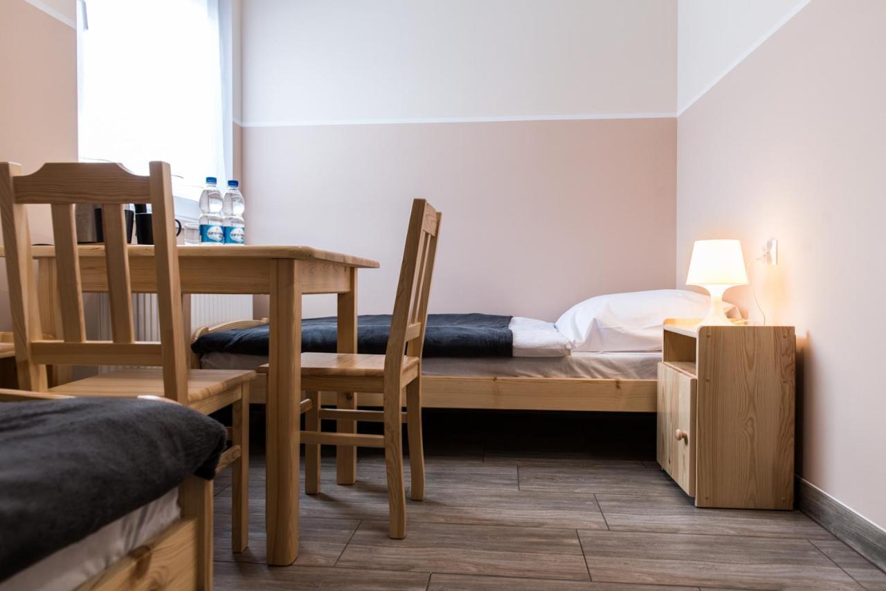 Dom Wycieczkowy "Na Stadionie" Hotell Kłodzko Eksteriør bilde