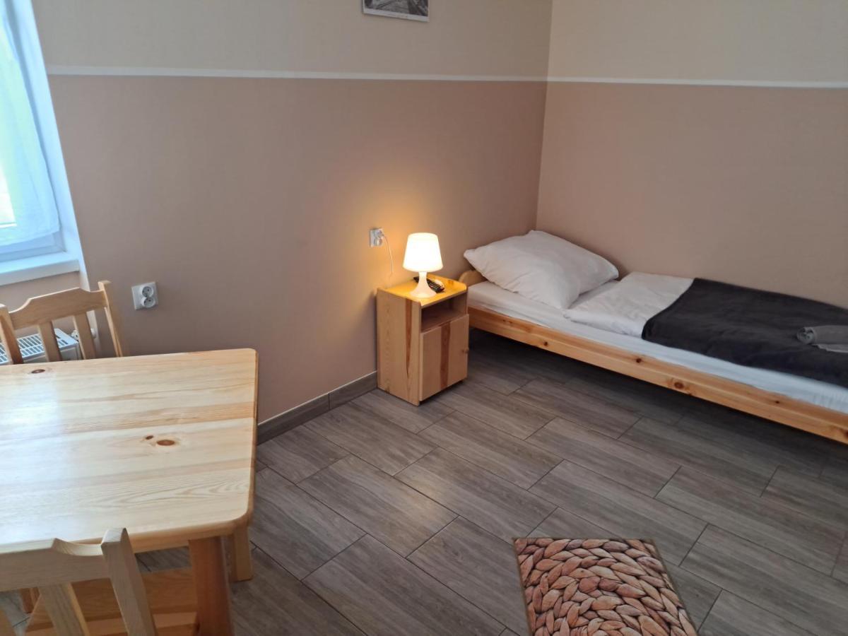Dom Wycieczkowy "Na Stadionie" Hotell Kłodzko Eksteriør bilde